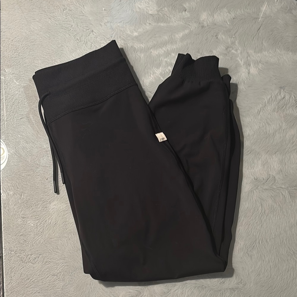 Vuori Black Jogger Pants L